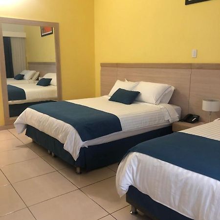 Hostel Paradise St Santa Marta  Exterior photo