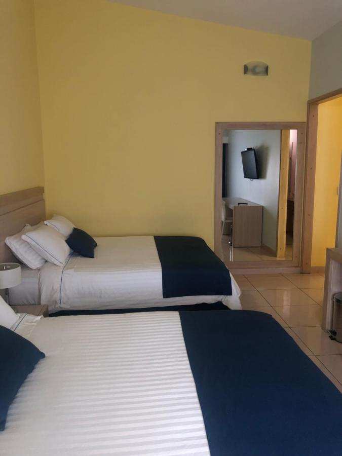Hostel Paradise St Santa Marta  Exterior photo